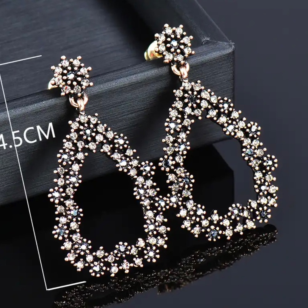 Pear Shape Blue and Gray Zircon Dangle Earrings - Picture 2 of 5